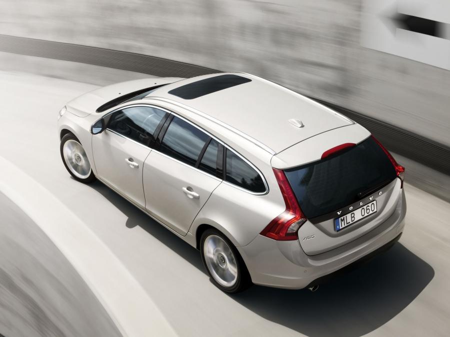  Volvo V60 2010 года  (фото 34 из 55)